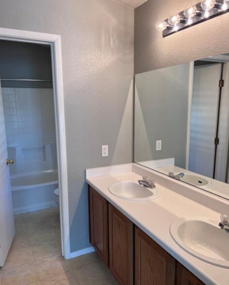Building Photo - 1606 Lefty Garcia Way
