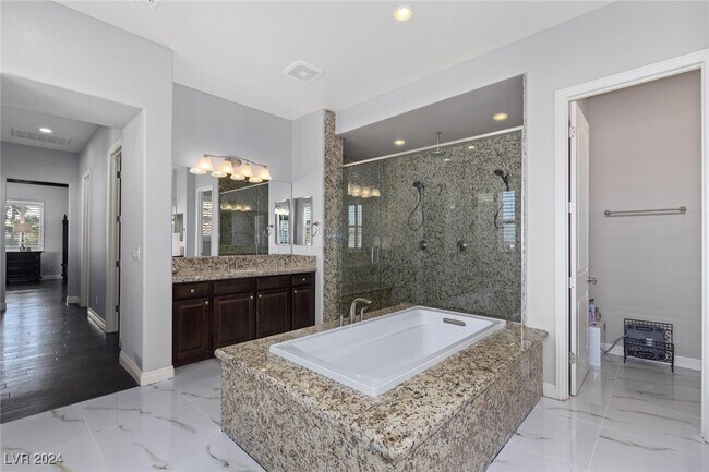 Building Photo - 11338 Villa Bellagio Dr