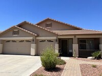 Building Photo - Nice 4 bedroom with swimming pool!