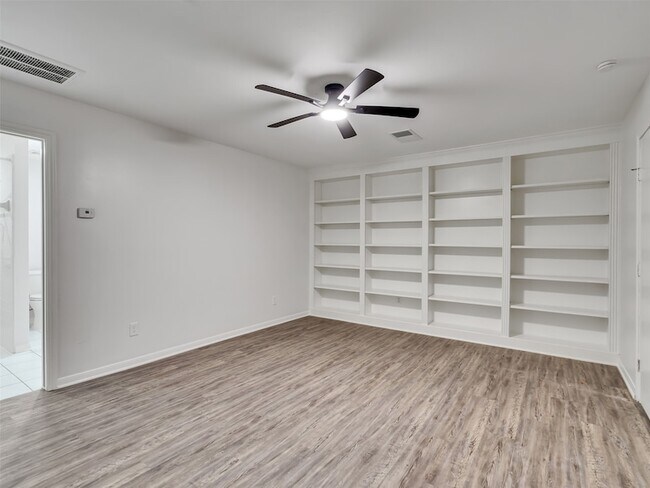 Building Photo - 4023 Laverock Rd