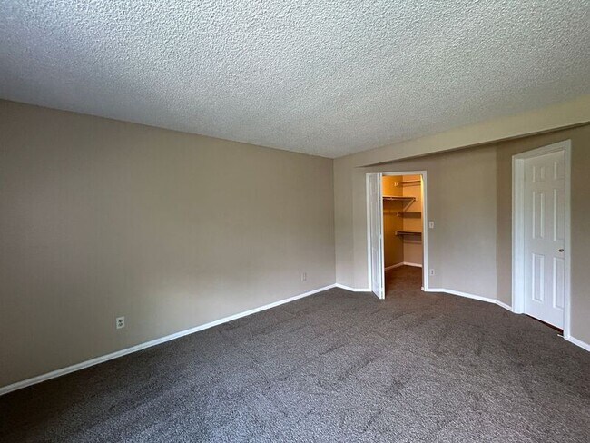 Building Photo - 7855 Brandy Cir