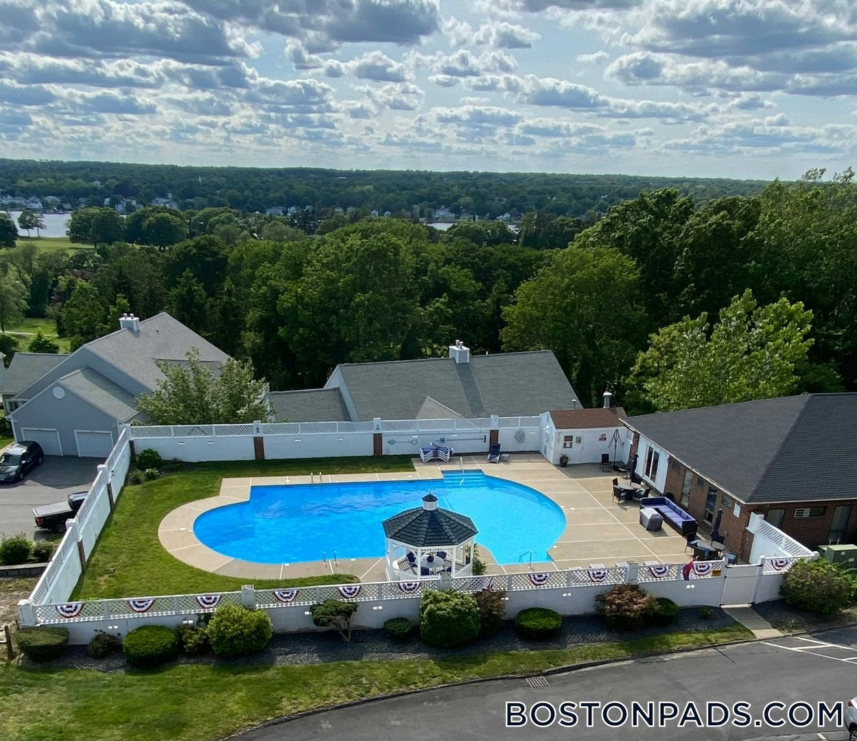 Building Photo - 4380 N Main St