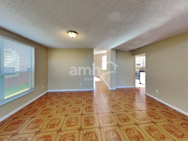 Building Photo - 3644 Becontree Pl