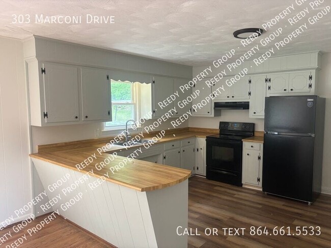 Building Photo - 303 Marconi Dr