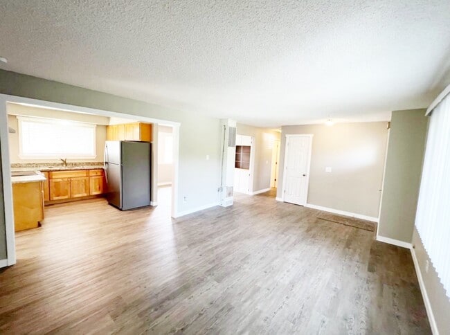 Building Photo - 9428 Silverdale Loop Rd NW