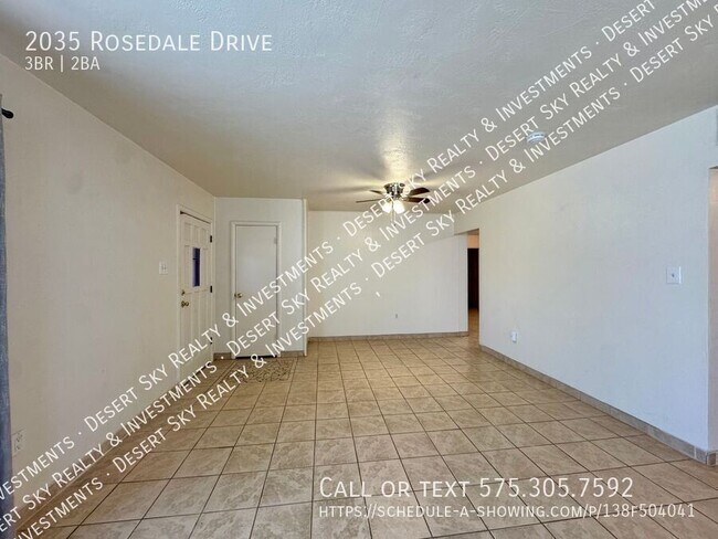 Building Photo - 2035 Rosedale Dr