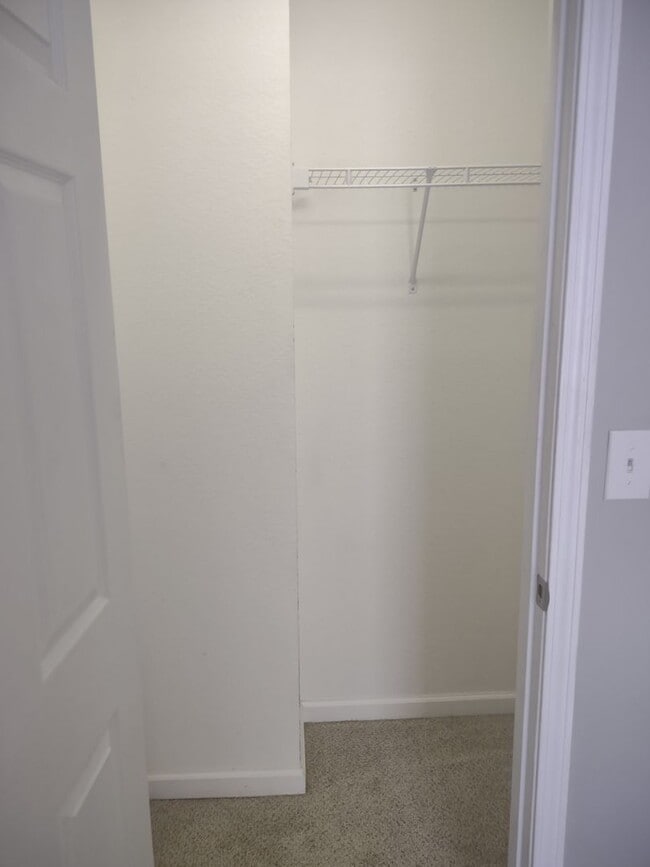 Building Photo - Corner Tri~Plex Benton KY 3 Bed 2.5 Bathrooms