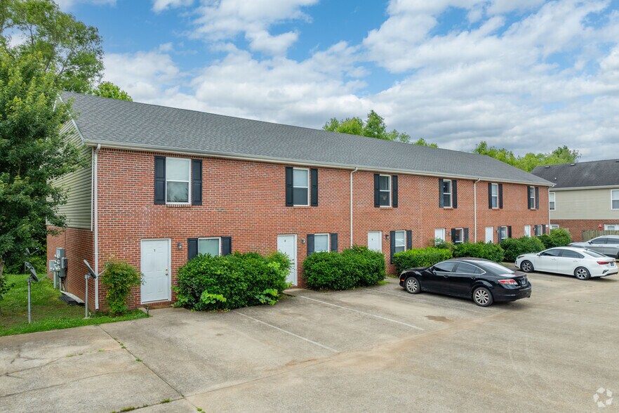 Building Photo - 124-125 Coyote Ct