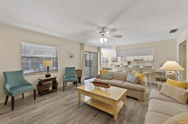 Building Photo - 1895 Buccaneer Cir