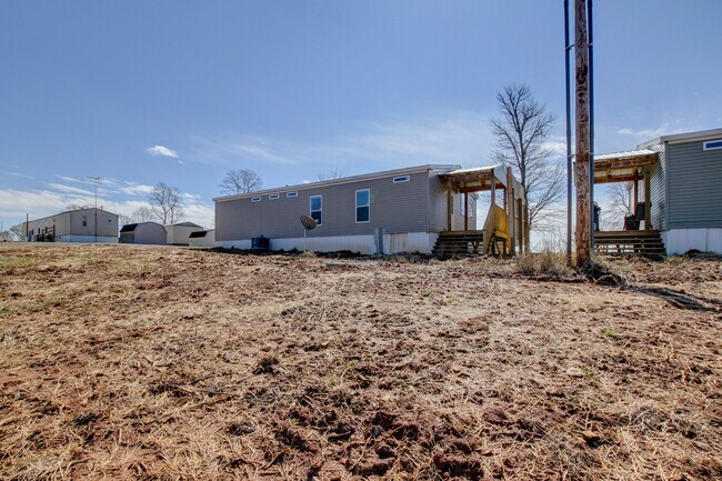 Building Photo - 295 Seays Rd