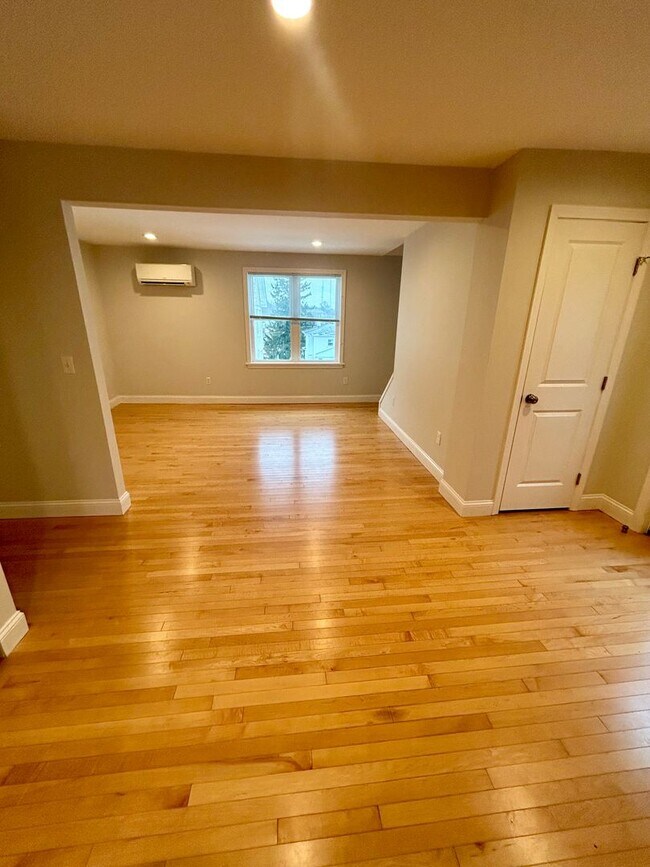 Building Photo - 118 Ashcraft Rd