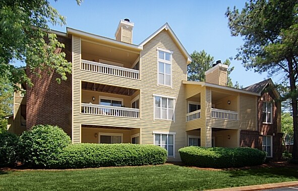 Building Photo - Camden Fairview
