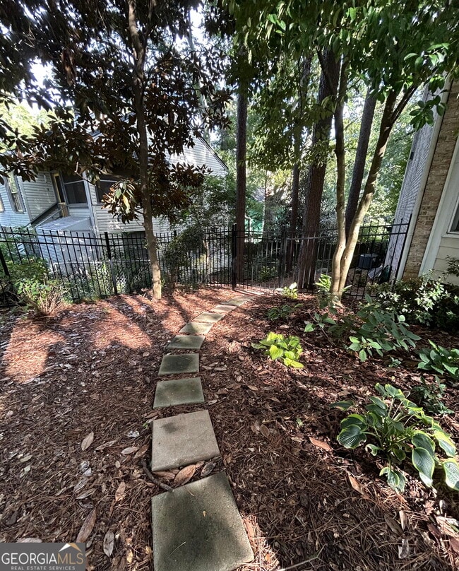 Building Photo - 1580 Commerce Dr