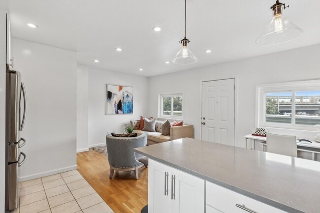 Building Photo - Daly City - Easy Commute Single Family Hom...