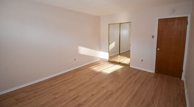 Building Photo - 6 Aspen Way