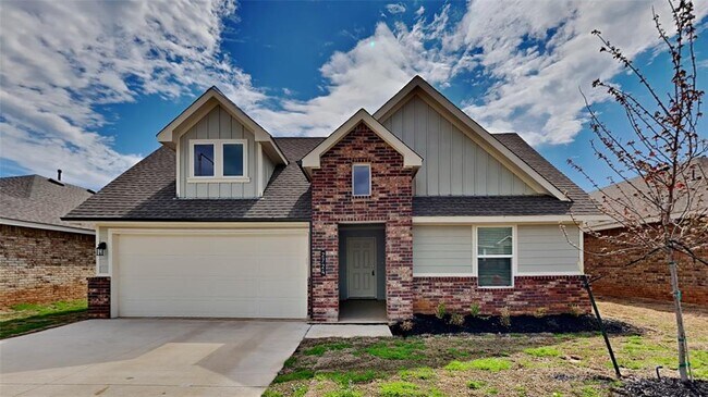 Building Photo - 2724 Dennis Dr