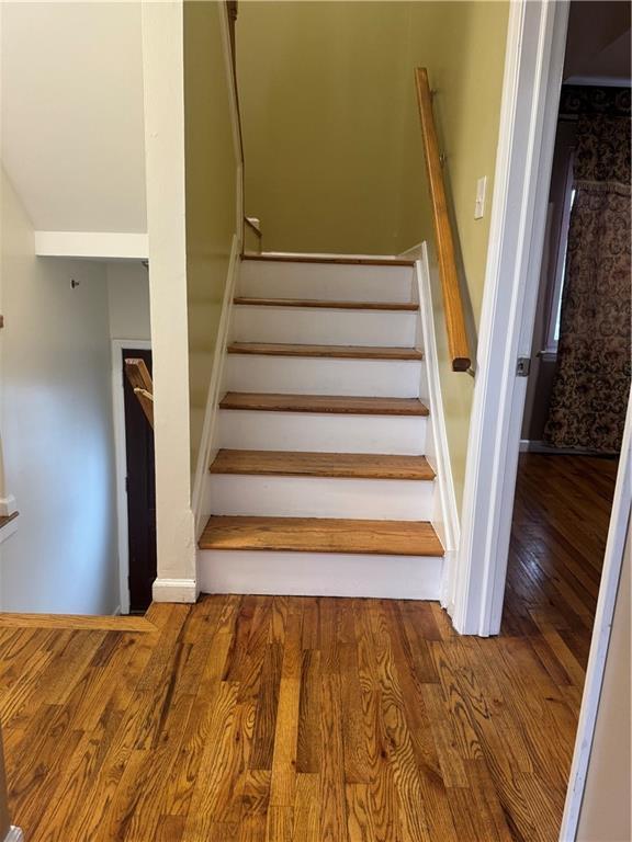 Building Photo - 359 Netherland Ave