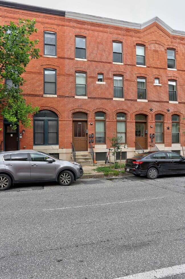 Building Photo - 2020 N Calvert St