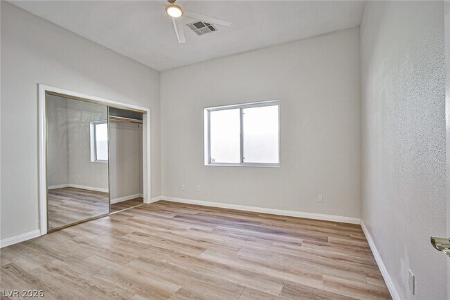 Building Photo - 8052 Marbella Cir