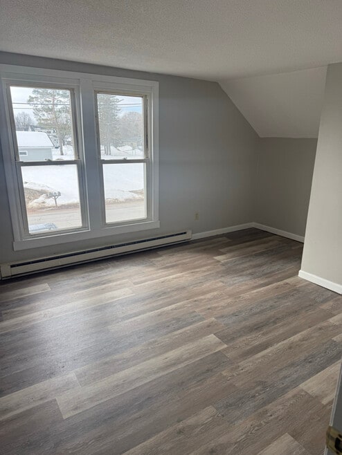 Building Photo - 447 S Washington St