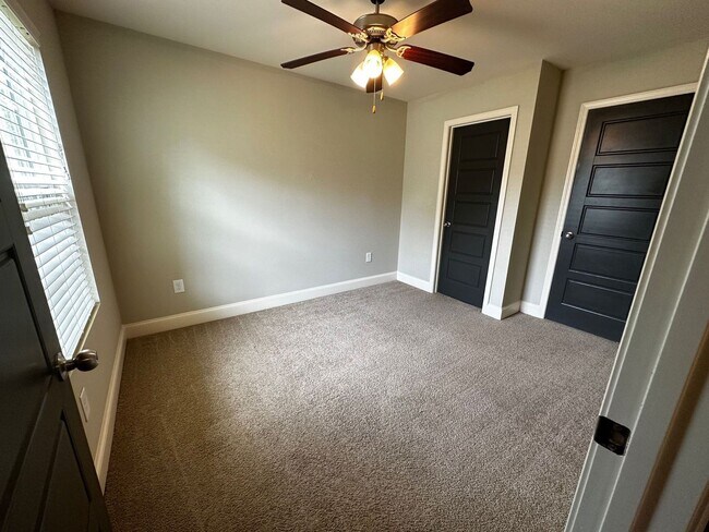 Building Photo - PRE-LEASING FOR AUGUST 2026!