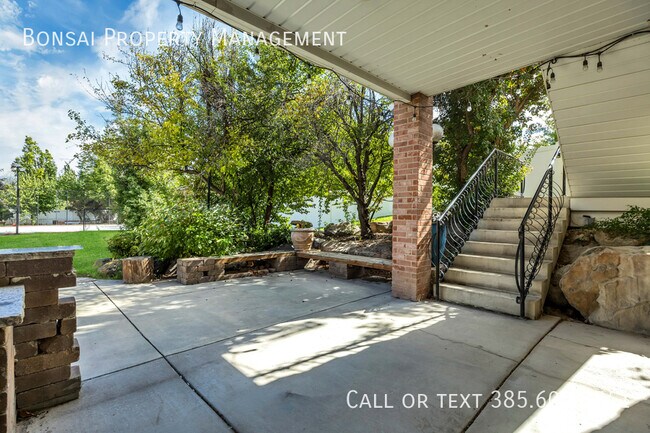 Building Photo - 11291 Palisade View Dr