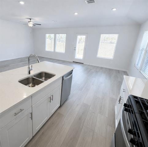 Building Photo - 714 Leavenworth Dr