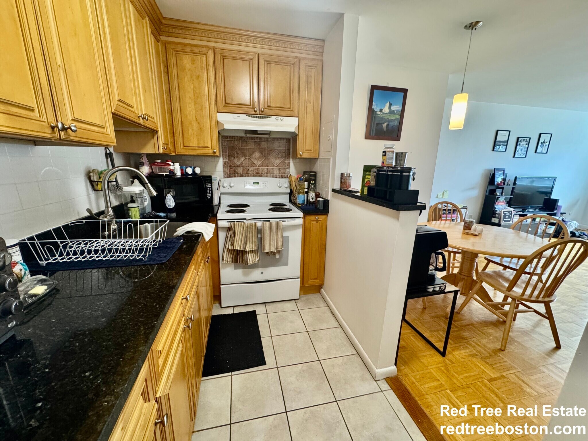 Building Photo - 2 Larose Pl