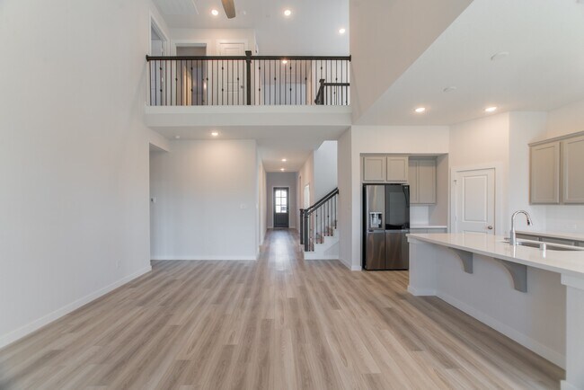 Building Photo - 17138 Crimson Crest Dr