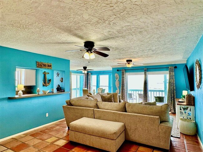 Building Photo - 500 Tiki Dr