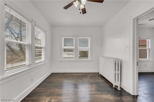 Building Photo - 2225 Oak Park Ave