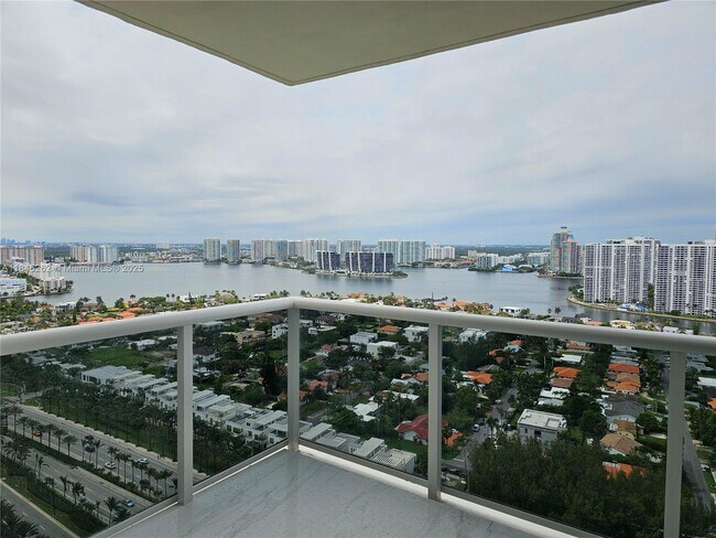 Building Photo - 19111 Collins Ave