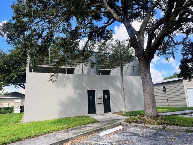 Building Photo - 1054 Lotus Cove Ct