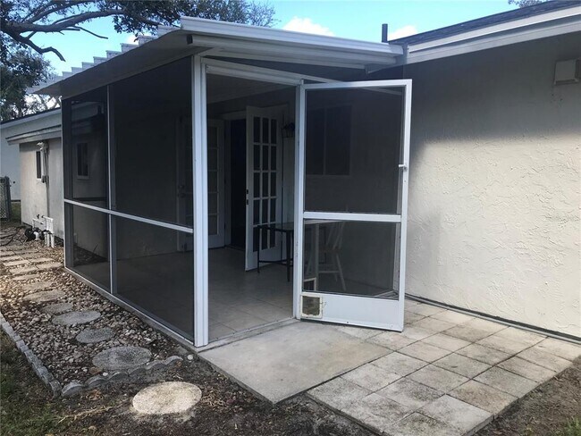 Building Photo - 4745 Escalante Dr