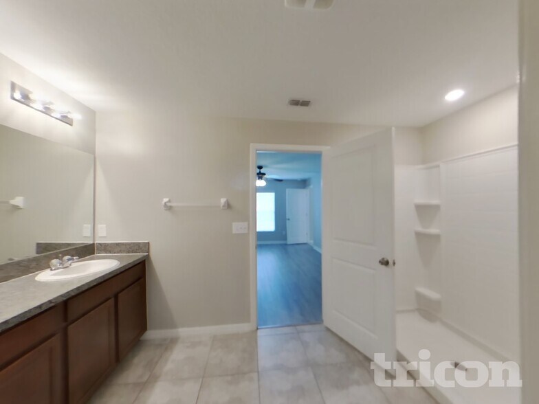 Building Photo - 11046 Standing Stone Dr