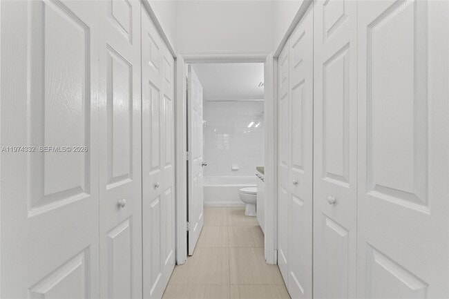 Building Photo - 2440 E Preserve Way