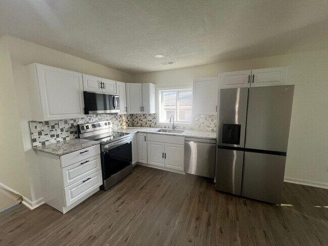 Building Photo - 45 Granite St