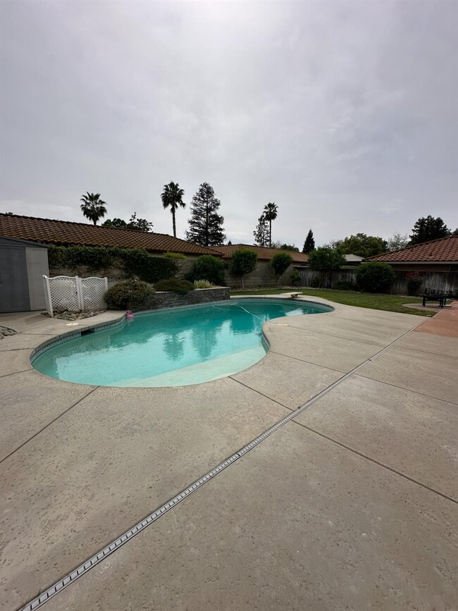 Building Photo - 3040 Boulder Ave