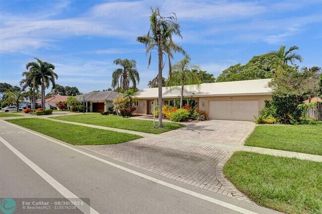 Building Photo - 161 SW 75th Ave