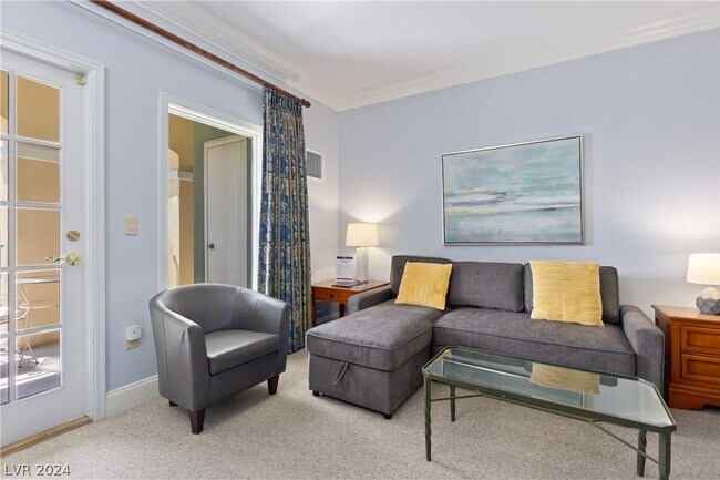 Building Photo - 30 Strada Di Villaggio