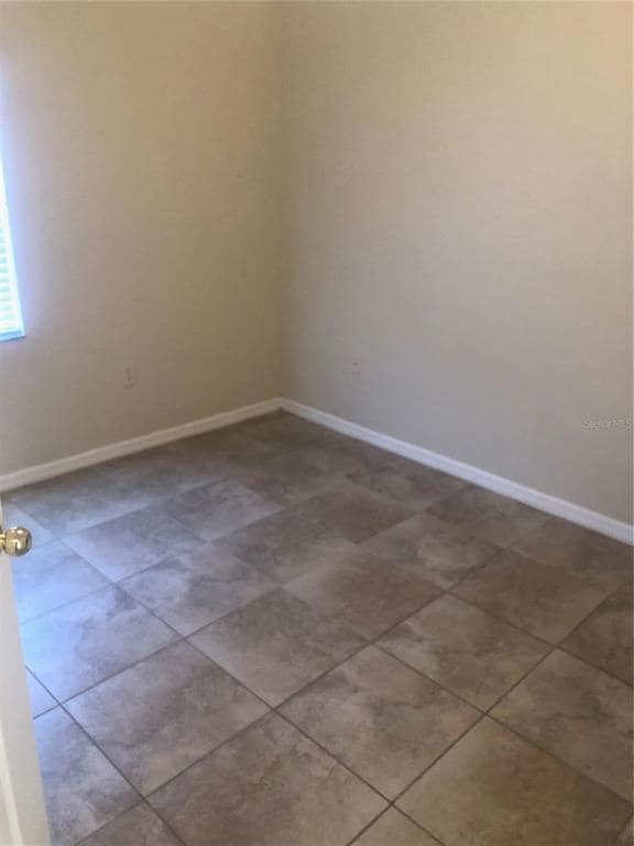 Building Photo - 9619 Lakedale Way