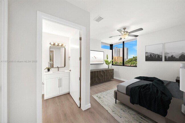 Building Photo - 1251 SW 3rd St