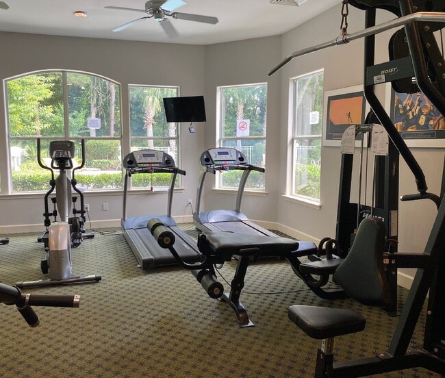Building Photo - Two Bedroom Unfurnished Condo in Plantation Point!