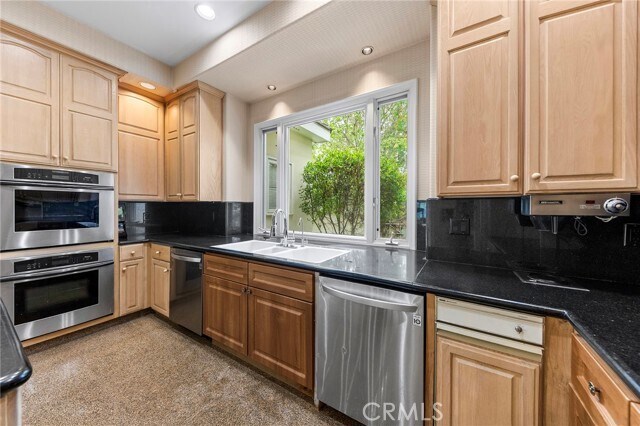 Building Photo - 779 Coral Tree Way