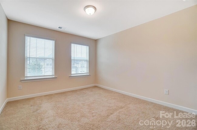 Building Photo - 5822 Clan MacLaine Dr