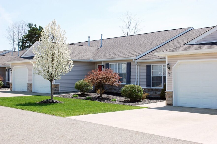 Attached Two-Car Garages in a Neighborhood Setting - Redwood Greer Abner Creek Road