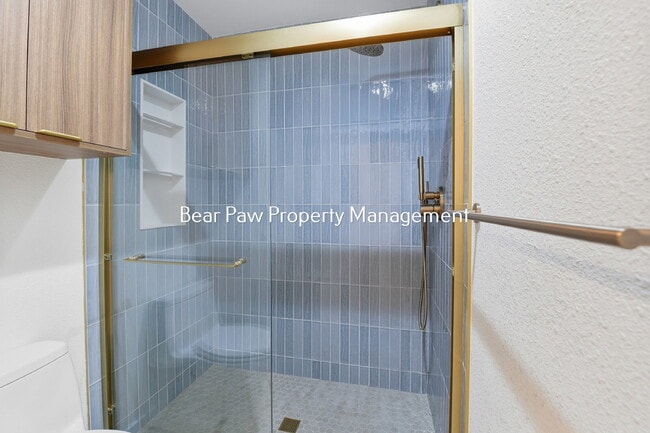 Building Photo - "Charming North  Evergreen Townhouse" "