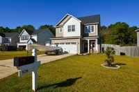 Building Photo - Beautiful 3 Bedroom Home in Everett's Creek Community