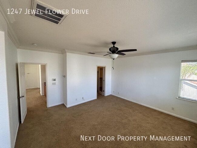 Building Photo - 1247 Jewel Flower Dr