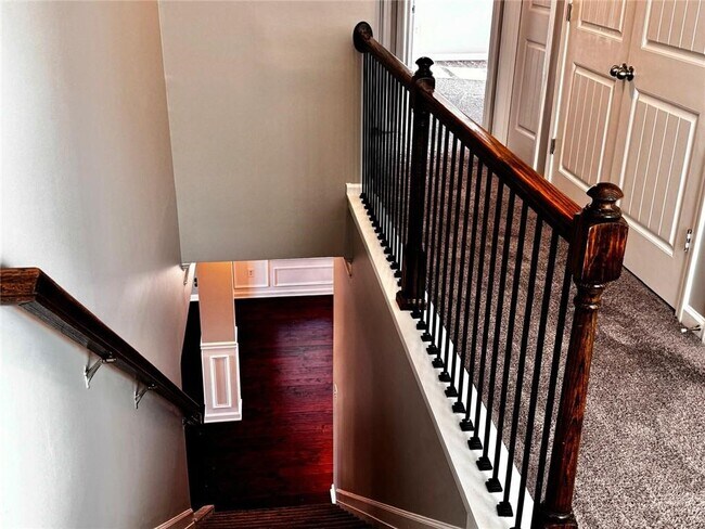 Building Photo - 2230 Village Trail Ct